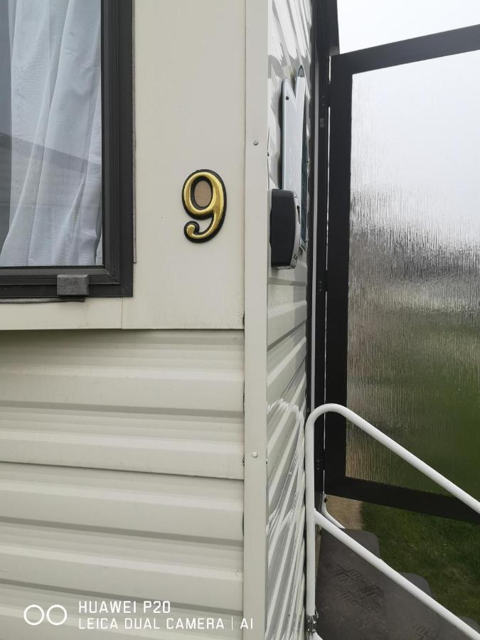 Lovely 2-Bed Caravan In Walton On The Naze Luaran gambar